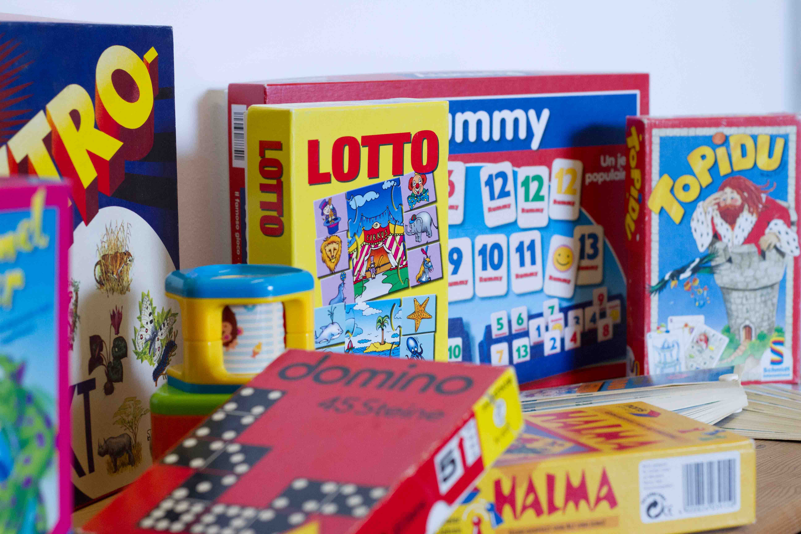 Bild mit Kinderbrettspielen